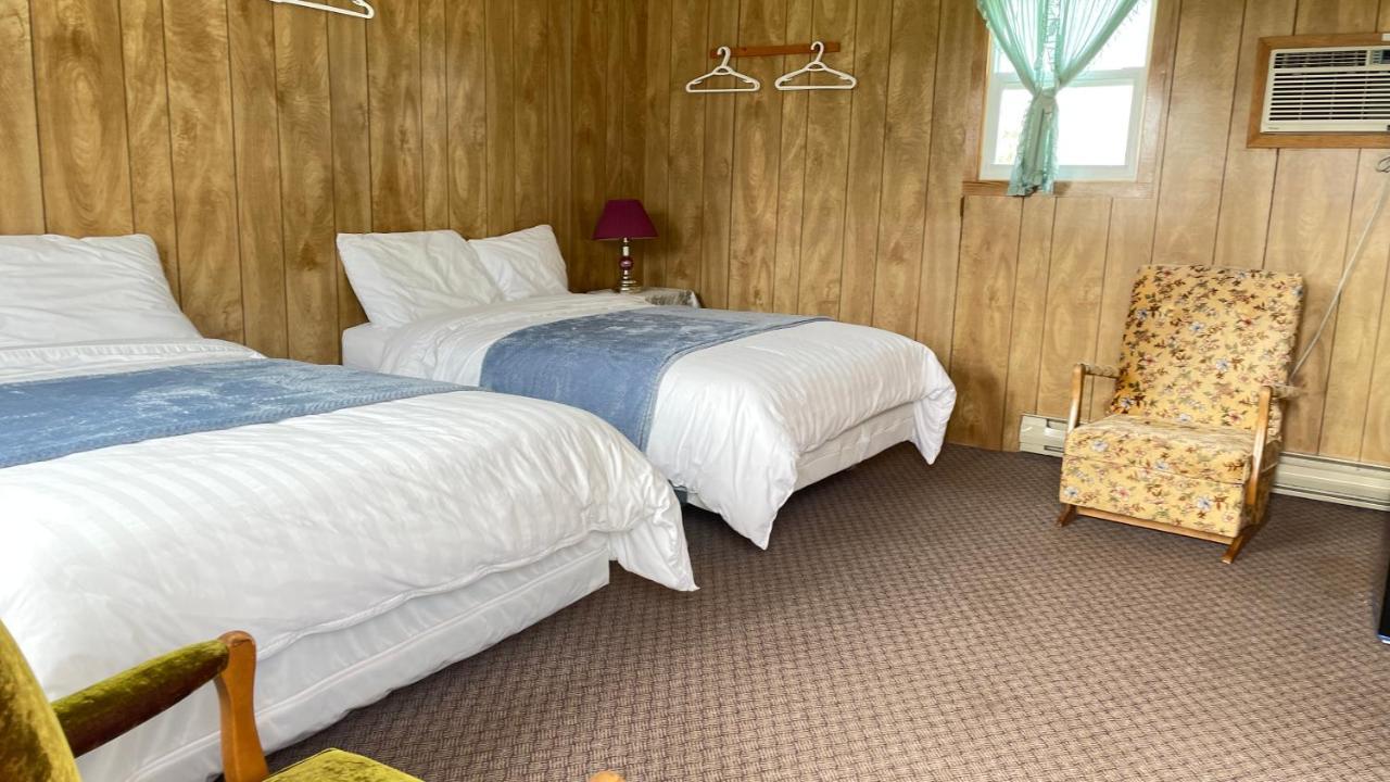 Rachel'S Motel And Cottages Surrey Exterior photo