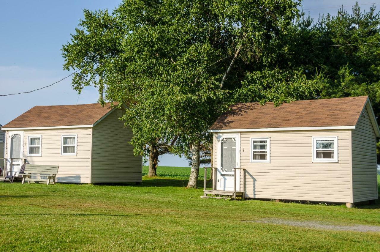 Rachel'S Motel And Cottages Surrey Exterior photo
